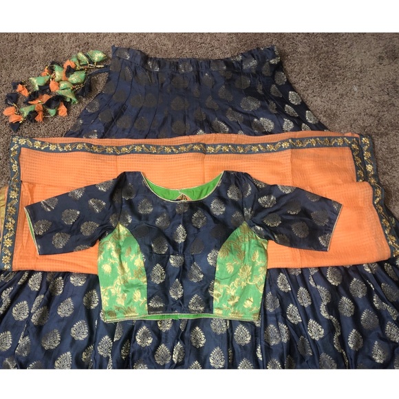 Indian Designer Wedding Lehenga - Picture 4 of 9